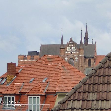 Apartment Unterm Dach Wismar Exterior foto