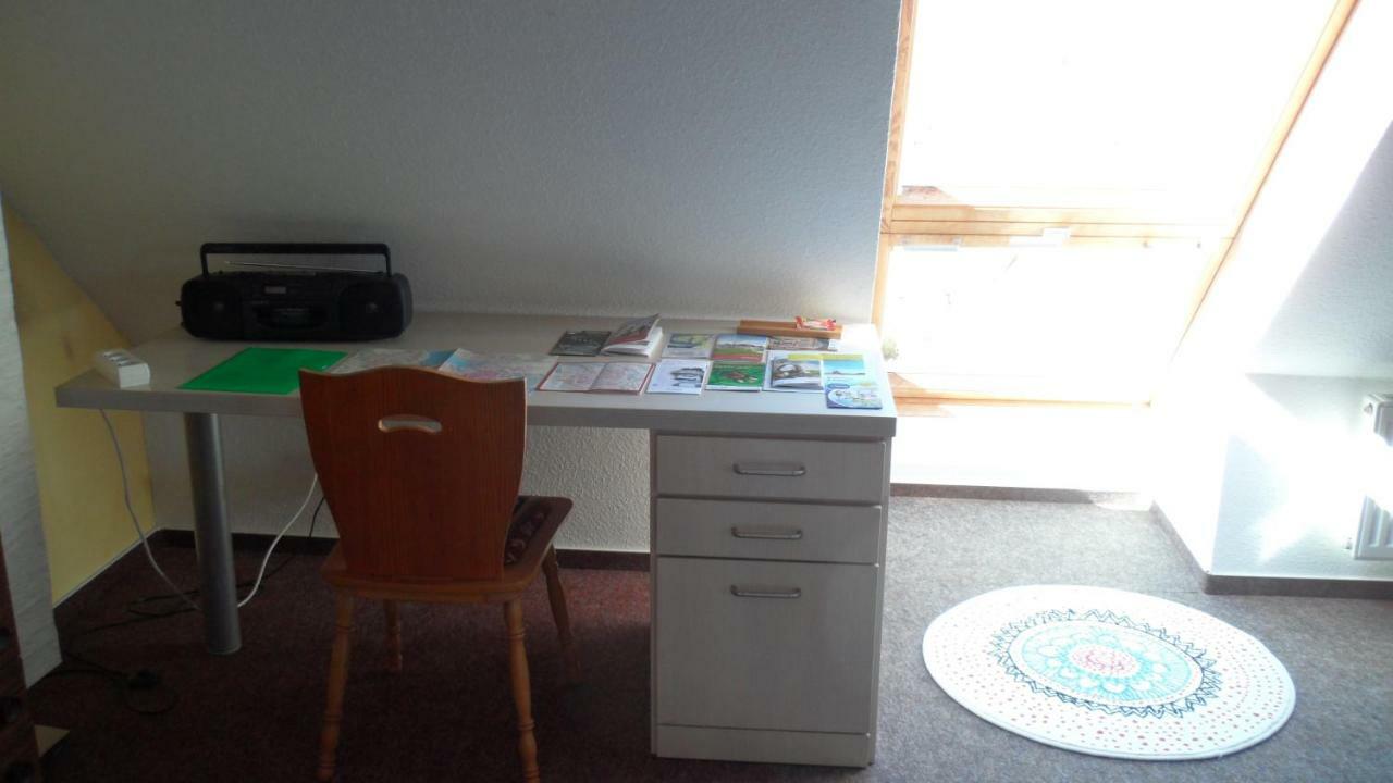 Apartment Unterm Dach Wismar Exterior foto